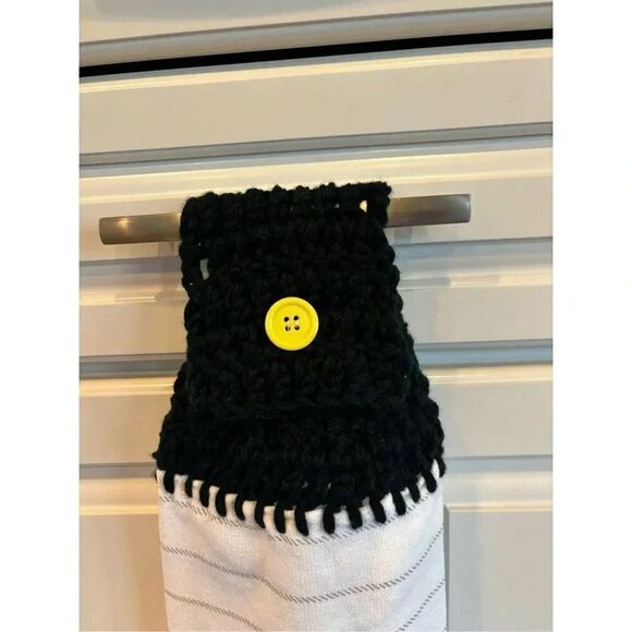 Crochet Top Kitchen Towel- Bee Kind - Picture 2 of 2